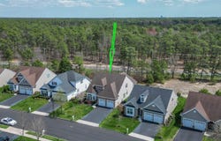 20 Ernst Ct, Hamilton Township, NJ 08330