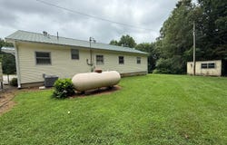 214 Dont Care Lane, Celina, TN 38551