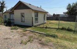 2 E Bates, Parma, ID 83660