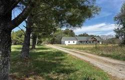 226 Douglas Rd, Murray, KY 42071