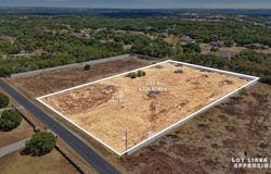 206 Meadow Dr, Georgetown, TX 78633