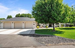 3113 Chardonnay Dr, Pasco, WA 99301