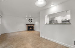 20050 SNOWDROP Ct, WestLinn, OR 97068