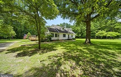 26211 HANGING TREE Road, COURTLAND, VA 23837