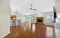 1433 Sunview Drive, O'Fallon, MO 63366