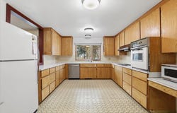 16 W Douglas St, Harrington, WA 99134