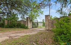 902 County Road 327, Gatesville, TX 76528