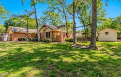 223 Enchanted Dr, Enchanted Oaks, TX 75156