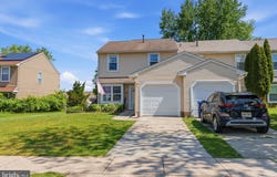 72 OAKCREST Lane, WESTAMPTON, NJ 08060