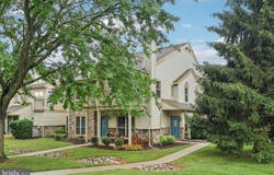 2302 FOXMEADOW CIRCLE, ROYERSFORD, PA 19468