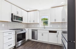 406 Columbus Street, Pella, IA 50219