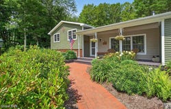 379 North Road, Poestenkill, NY 12018