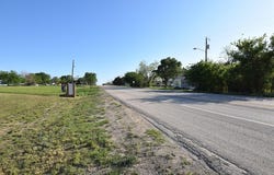 1513 U.S. 77, Schulenburg, TX 78956