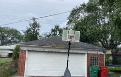 16504 Collinson Avenue, Eastpointe, MI 48021