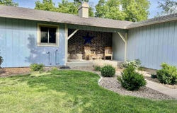 2002 S 7th Street, Oskaloosa, IA 52577