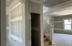 614 Lois Lane, London, OH 43140
