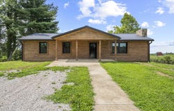 477 Wildcat Ridge Lane, Rogers, KY 41365