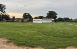 127 Stratton Avenue, Adairville, KY 42202-7833