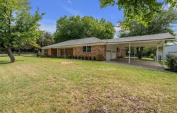 500 Curtis Road, Burleson, TX 76028