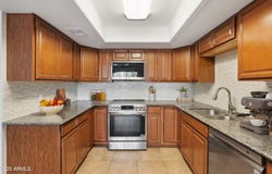 7940 E CAMELBACK Road, Scottsdale, AZ 85251