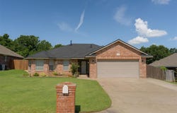 1721 Cherokee Trail, Choctaw, OK 73020