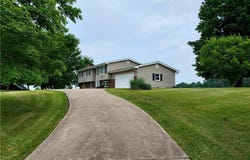 1990 Belfort Avenue, Louisville, OH 44641