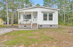 14 Redwood Road, Southport, NC 28461