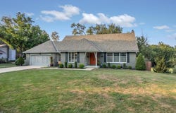 9006 W 104th Terrace, Overland Park, KS 66212