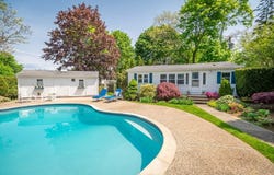 8 Atlantic Rd, Gloucester, MA 01930
