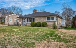 937 Palatka Rd, Louisville, KY 40214