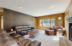 195 Quinlan Avenue N, Lakeland Shores, MN 55043