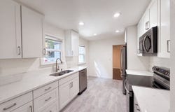 605 ASH St, LakeOswego, OR 97034