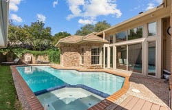 16 Cheshire Court, San Antonio, TX 78218
