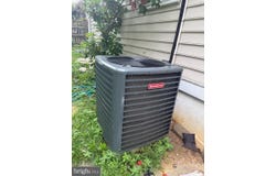124 SPRING STREET, GAITHERSBURG, MD 20877