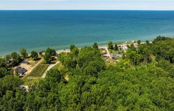 6940 Lake Rd W, Ashtabula, OH 44004