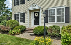3 Lucille Lane, Malta, NY 12019