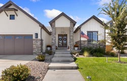812 Canoe Birch Dr, Windsor, CO 80550