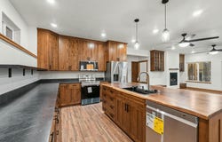 1424 SHERMAN VIEW WAY, KETTLE FALLS, WA 99141