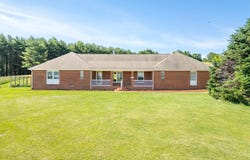 8214 Snake Creek Rd, Hillsville, VA 24343