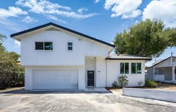 440-448 W Los Angeles Dr, Vista, CA 92083