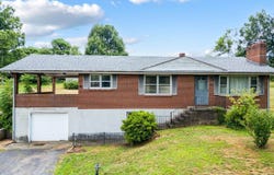 606 Spring Street, Hurt, VA 24563