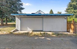 509 N 32nd Ave, Yakima, WA 98902
