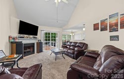 509 Kittiewake Lane, Clover, SC 29710