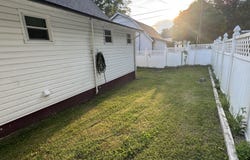 137 East East Main Street Street, Lynch, KY 40855