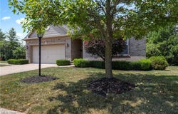 1098 Molland Drive, Brunswick, OH 44212
