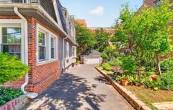 5646 Post Road, Bronx, NY 10471