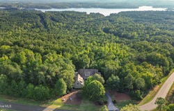 179 Lake View Pass, Rockingham, NC 28379