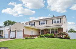 14 N SYRACUSE DRIVE, CHERRY HILL, NJ 08034
