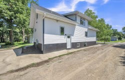 1007 L Avenue, Milford, IA 51351