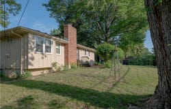 1109 SW 14th St. Terrace, Blue Springs, MO 64015